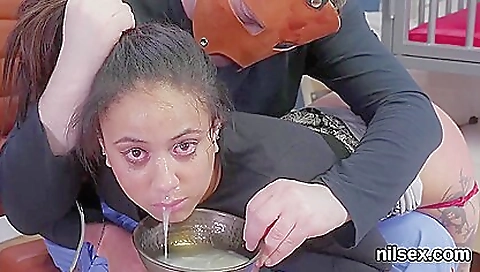 Hot sexy babe loves her research la zipa