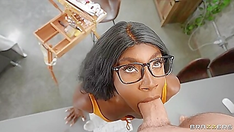 Sexy young romance-tim models lancen