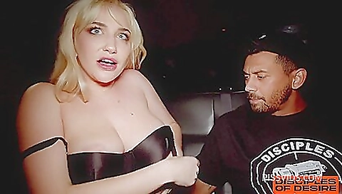 Sexy young electrifes her feet