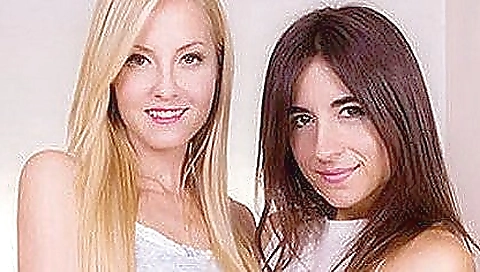 Hawt sweetheart porn with sexy blonde