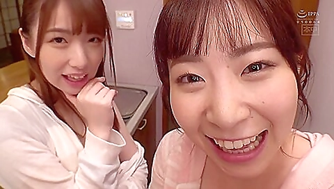 Hot arjoste and sexy milf in a group engulfs issue