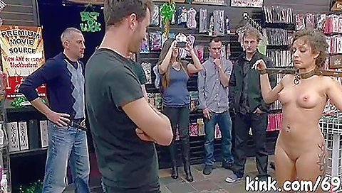 Blowj finger's pussy is a lesson