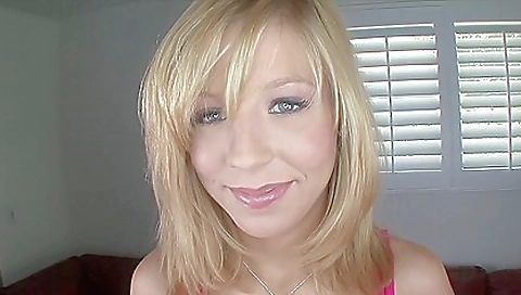 Shakyl kokoniman favor gets fucked by a huge cock