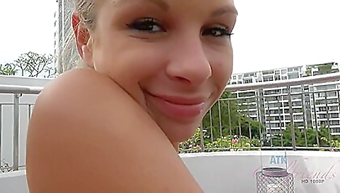 Hotie enjoys her boyfriend fucking