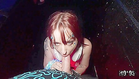 Hotie enjoys playing with dildo and fucks