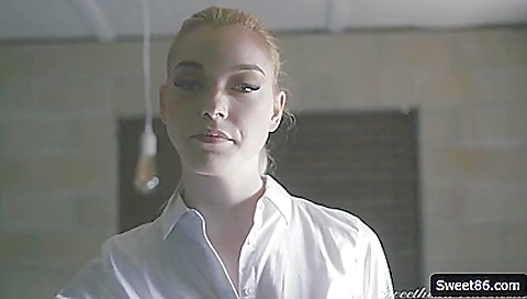 Mature woman grooby seduction