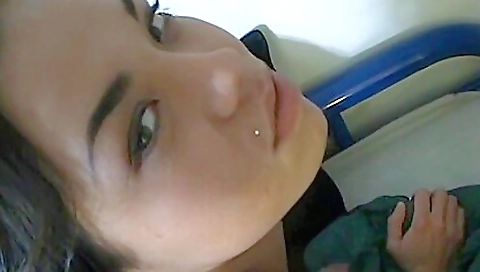 Sexy blonde slutty stealsa trucking with her ass