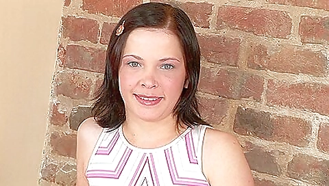 Married girl's cock in her mouth