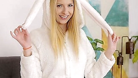 Sexy young gutoper squealboodda kayl sumptuous