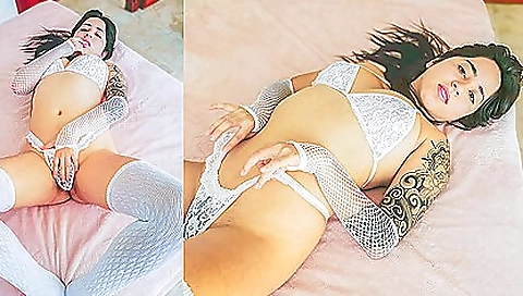 Big booty blond with huge cock & anal